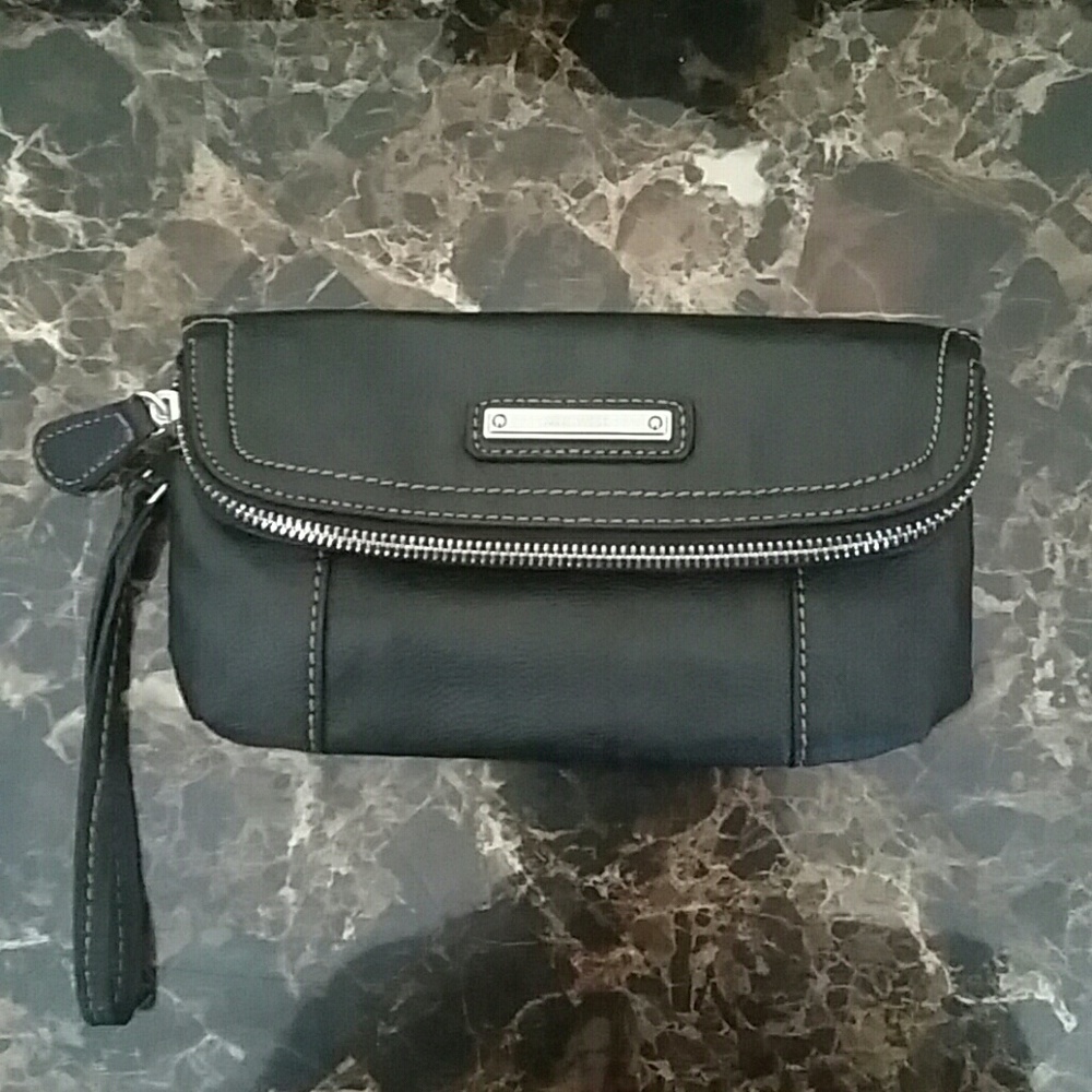 Nine West wristlet